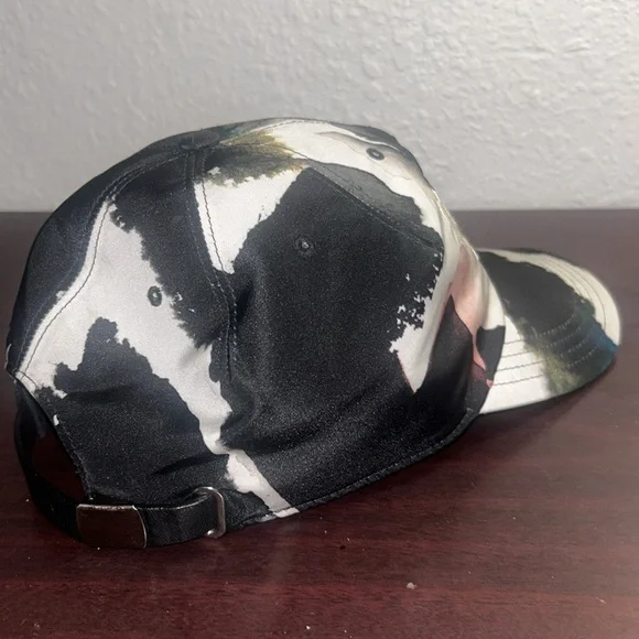 Alexander McQueen cap “watercolor”